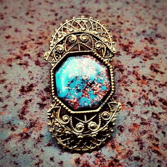 Vintage Victorian XL Brass & Turquoise Ring - Picture 6 of 7